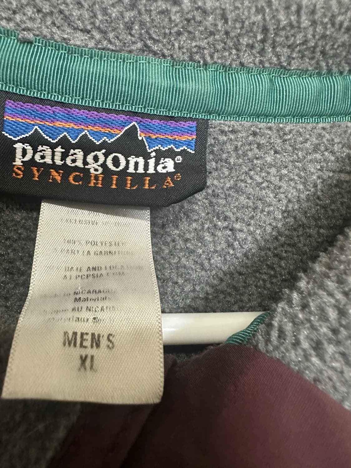 00s 파타고니아 신칠라 스냅-T 그레이/버건디 상품이미지4