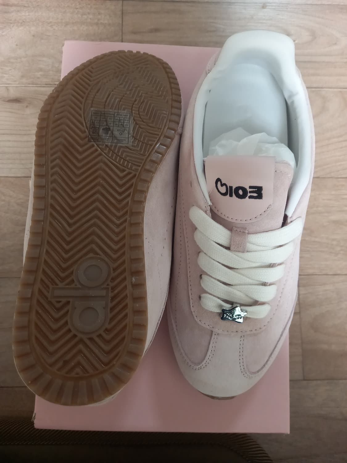 알로*지수 콜라보 스니커즈 핑크 새상품 240 상품이미지3