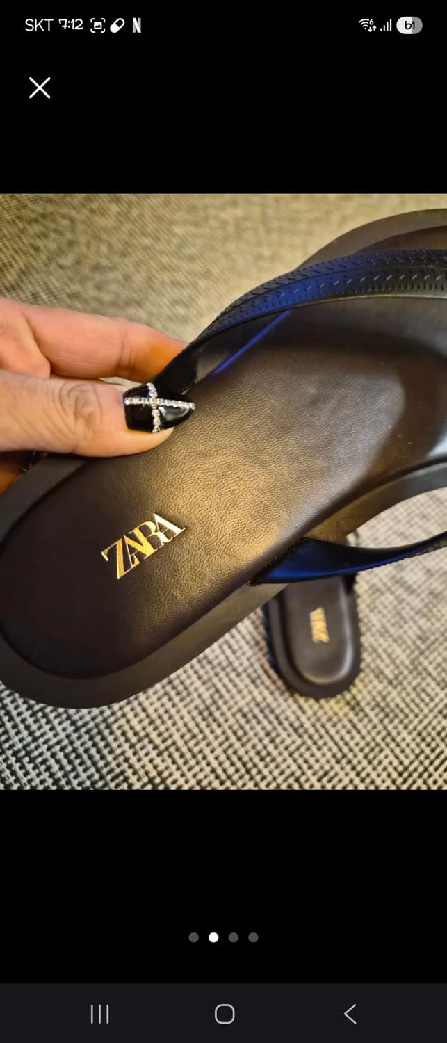 ZARA 쪼리

 상품이미지2