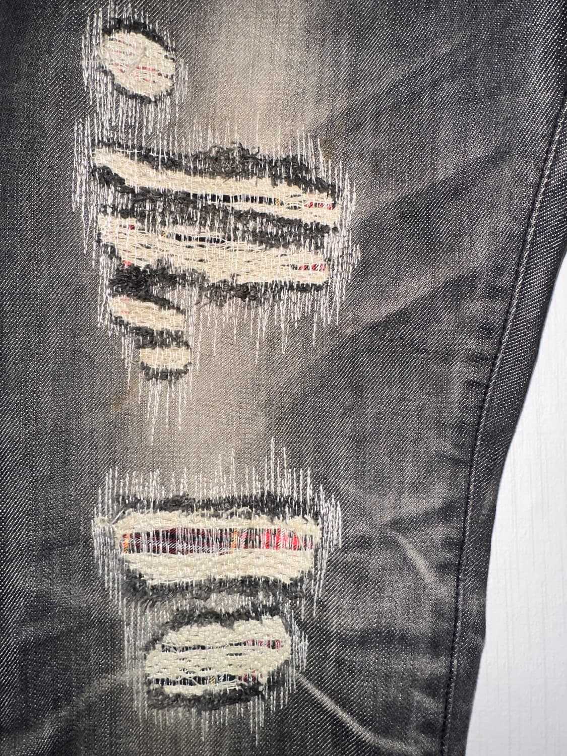 Buried alive distressed denim  상품이미지4