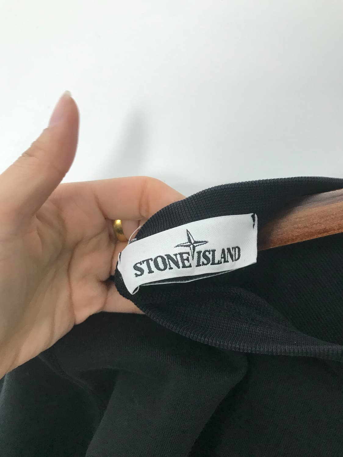 스톤아일랜드 블랙 리버시블 맨투맨 상품이미지9