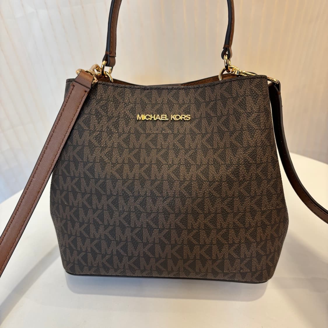 정품 마이클코어스 투웨이 크로스백     상품이미지5