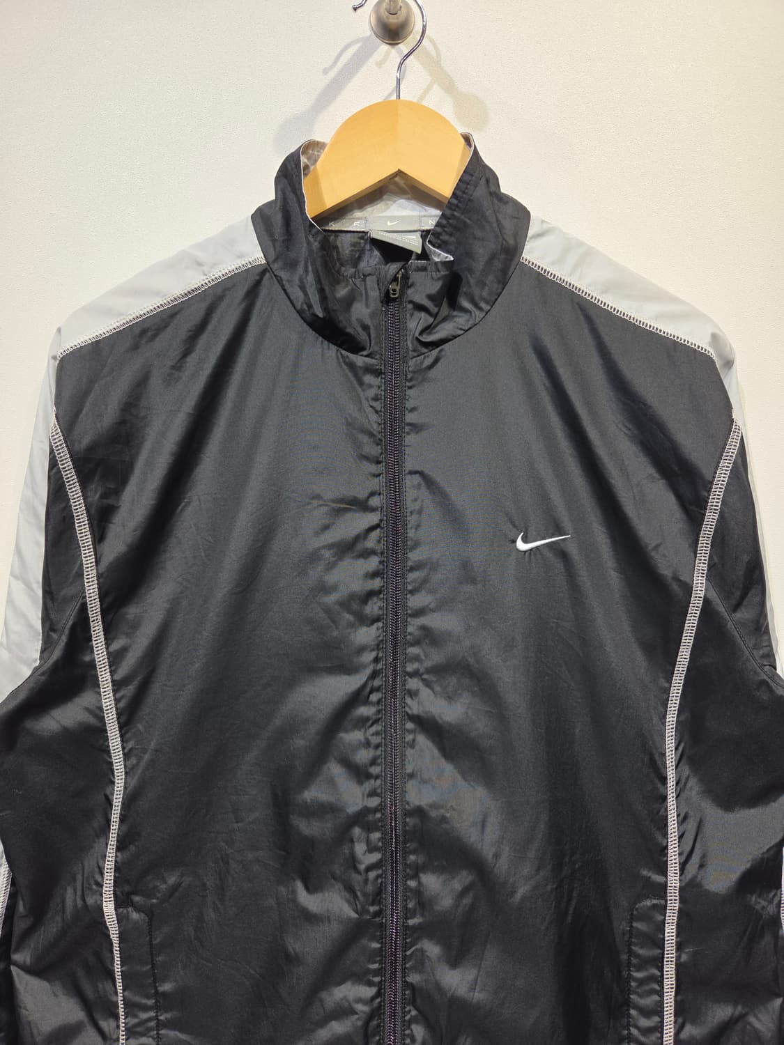 NIKE 나이키 올드스쿨 스티치 빅로고 바람막이 자켓 상품이미지3