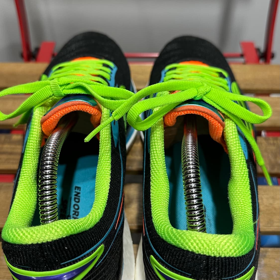 UK8 270) 써코니 런닝화 남성 남자 러닝화 엔돌핀 스피드 상품이미지5