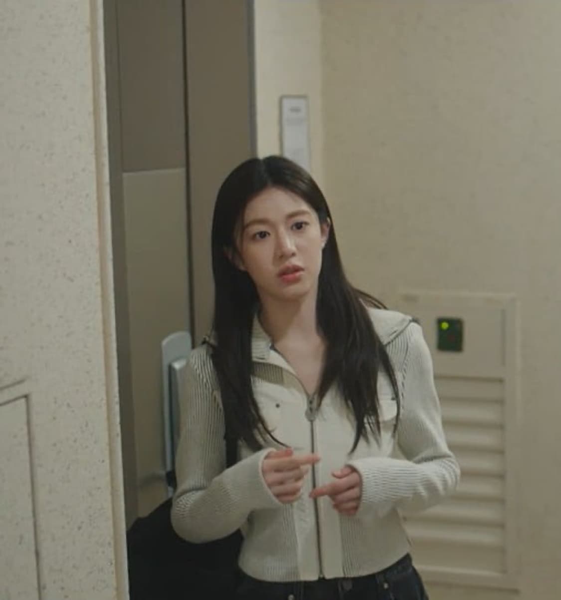 (슬전생 고윤정 착용) 비데블 니트집업 S 상품이미지3