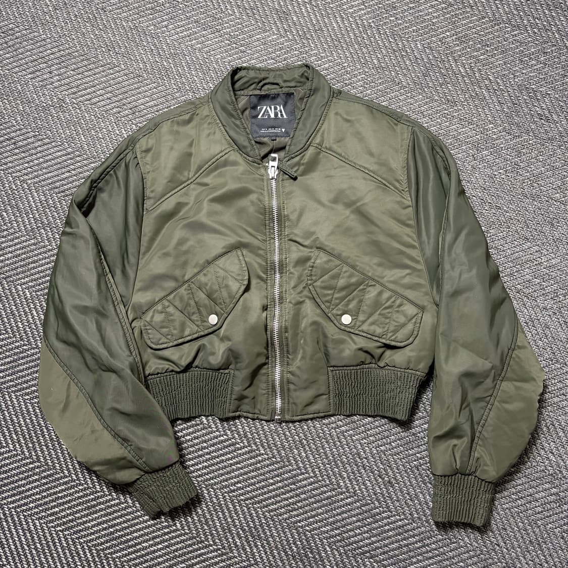 자라 카키색 봄버 크롭 자켓(S) 상품이미지1
