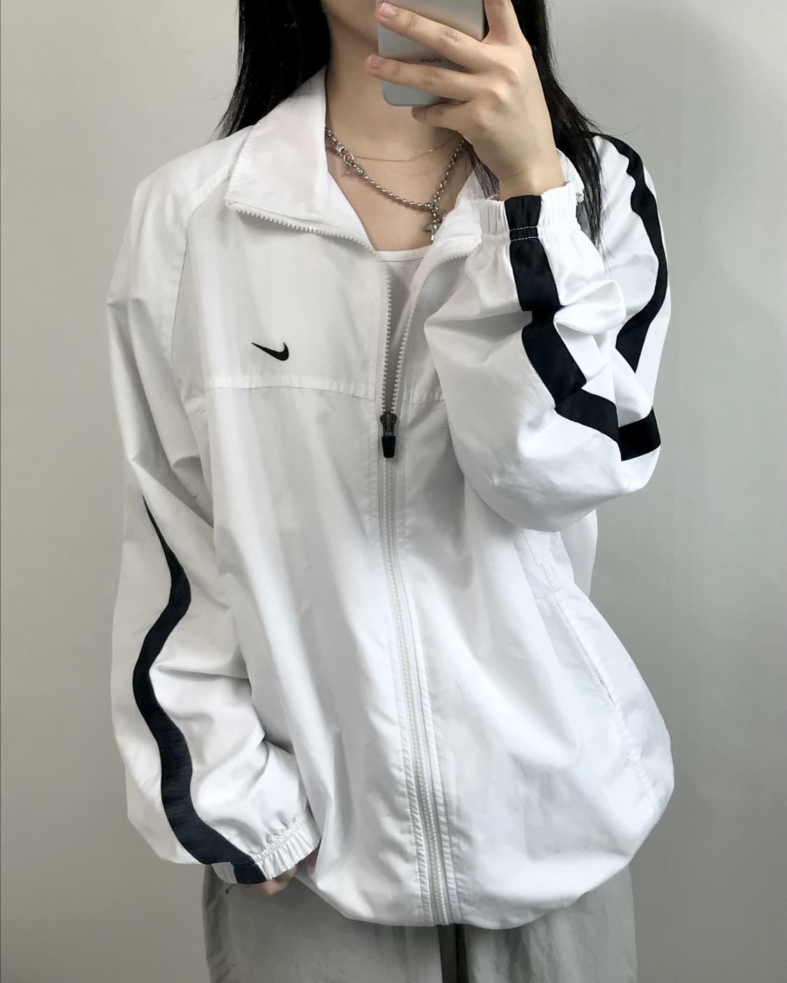 NIKE 화이트 바람막이 트랙탑  상품이미지1