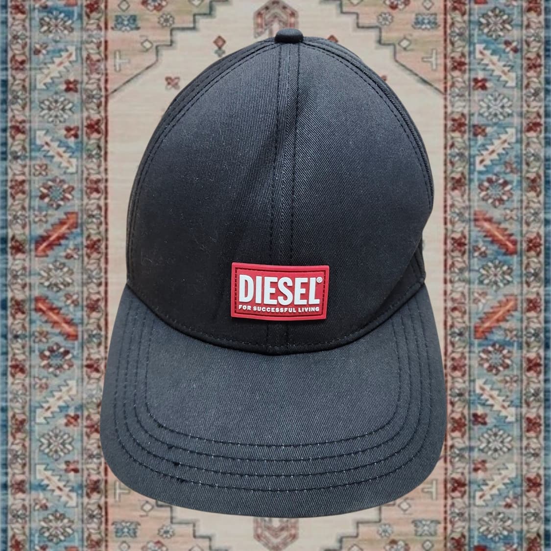 DIESEL 디젤 블랙 로고 볼캡 Free size - 착샷 o 상품이미지1