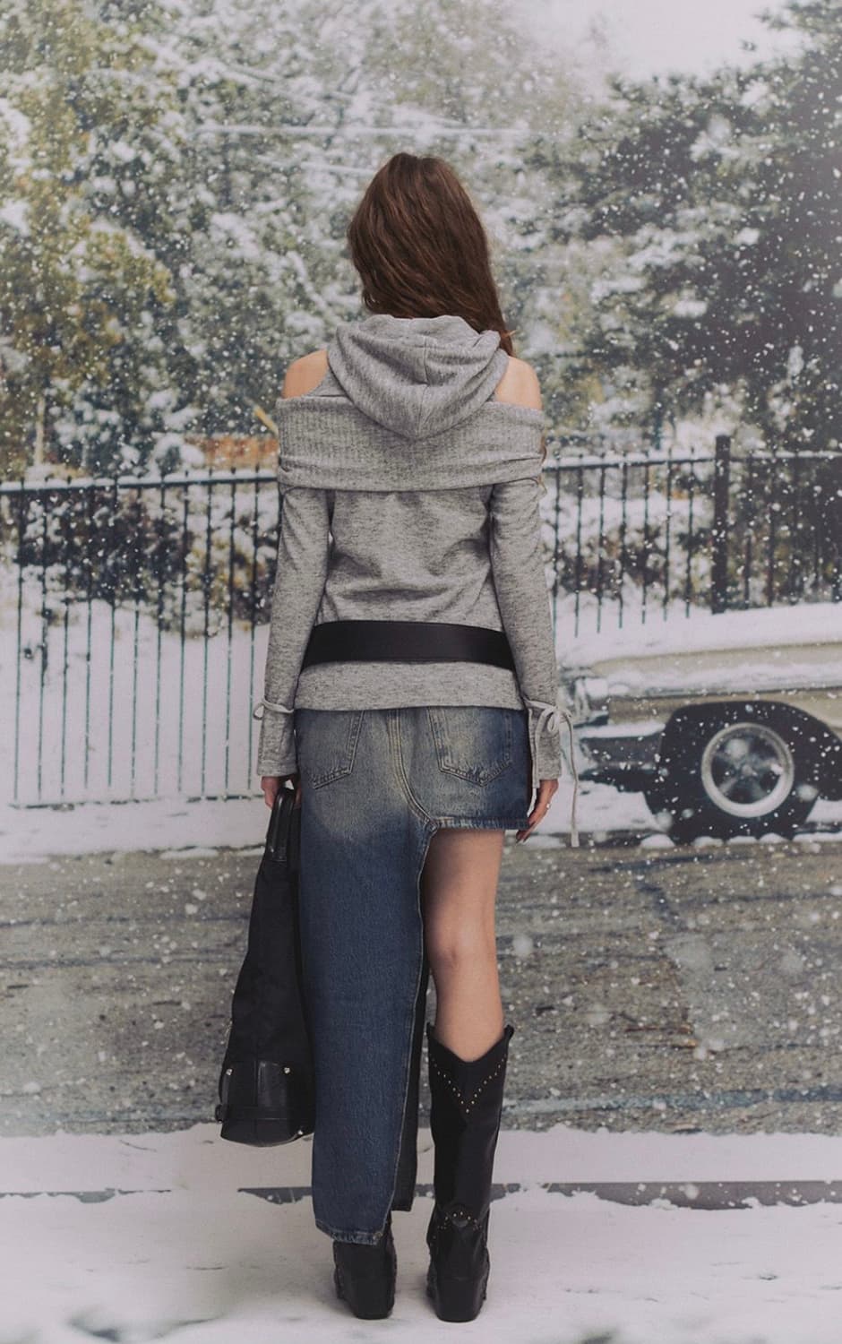 낫노잉NOTKNOWING Off Shoulder Button Hoodie 상품이미지3