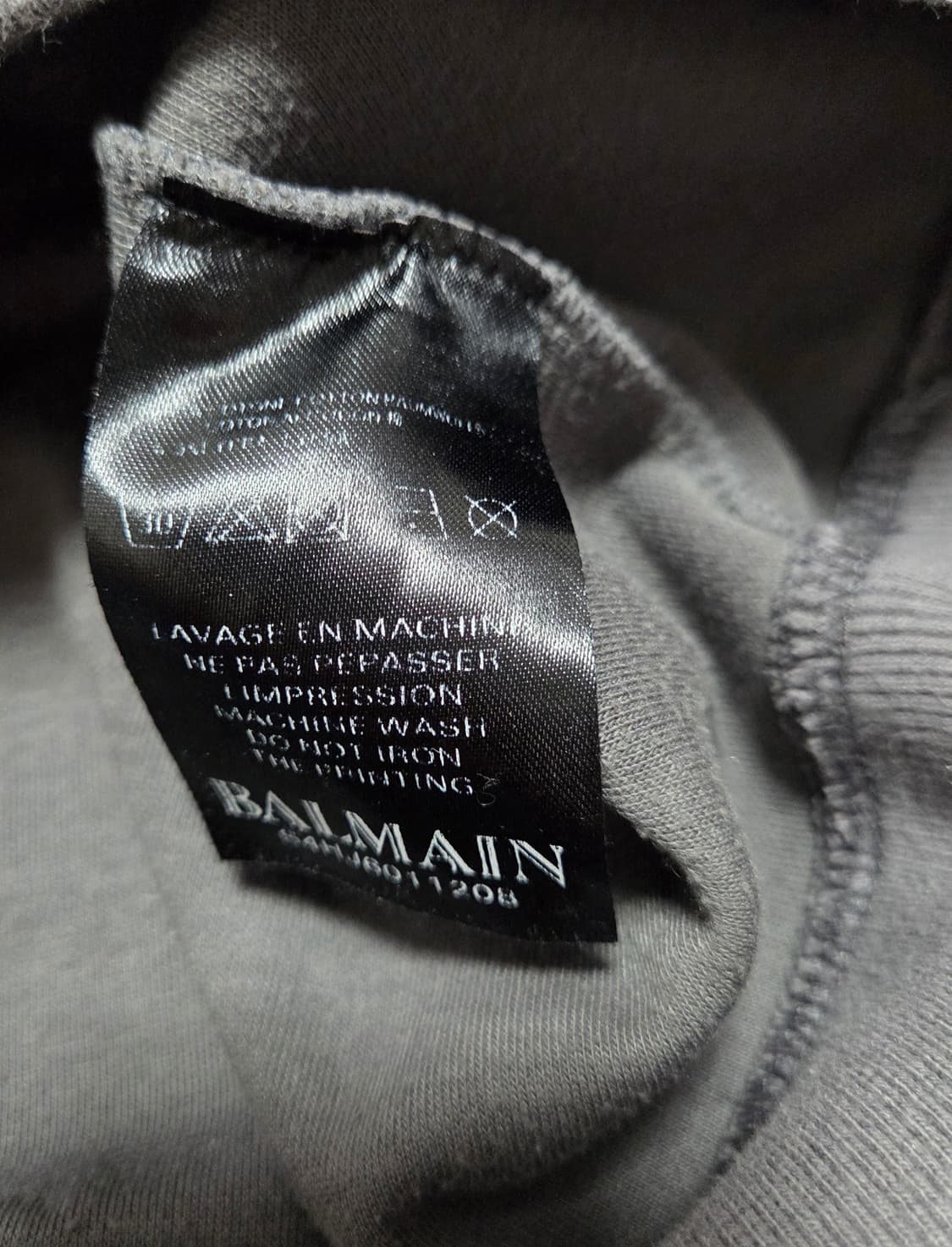 발망 손목지퍼 페인팅 패치 맨투맨 상품이미지7