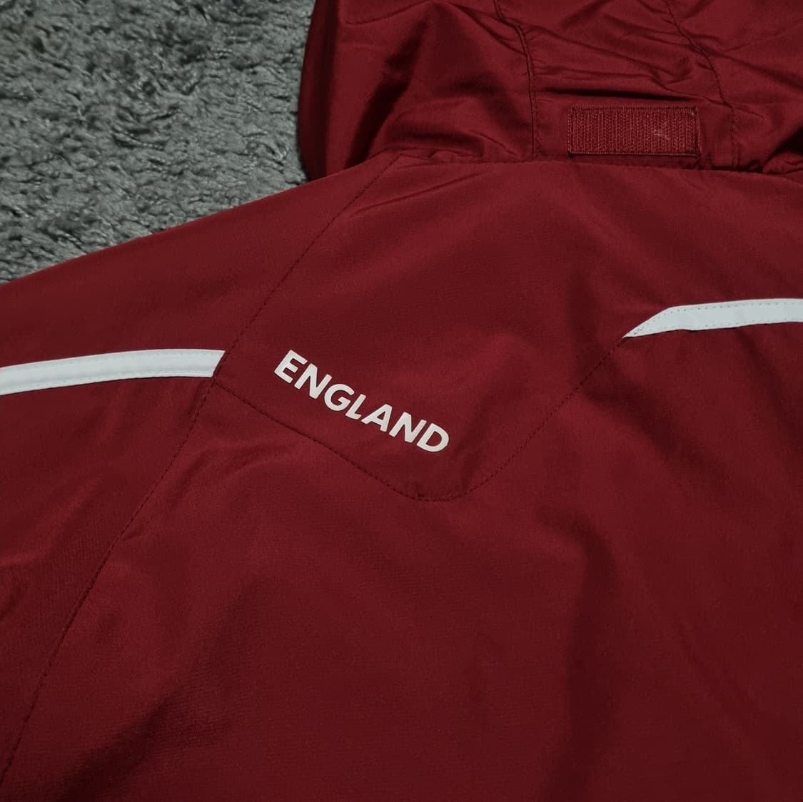 엄브로 2010 잉글랜드 국대 바람막이 L~XL 빈티지 레인자켓 축구
 상품이미지5