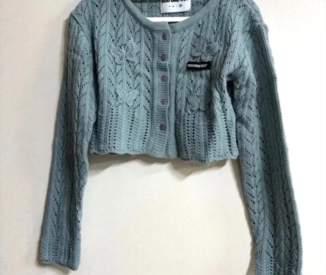 오드원아웃 크롭 니트 가디건  상품이미지2