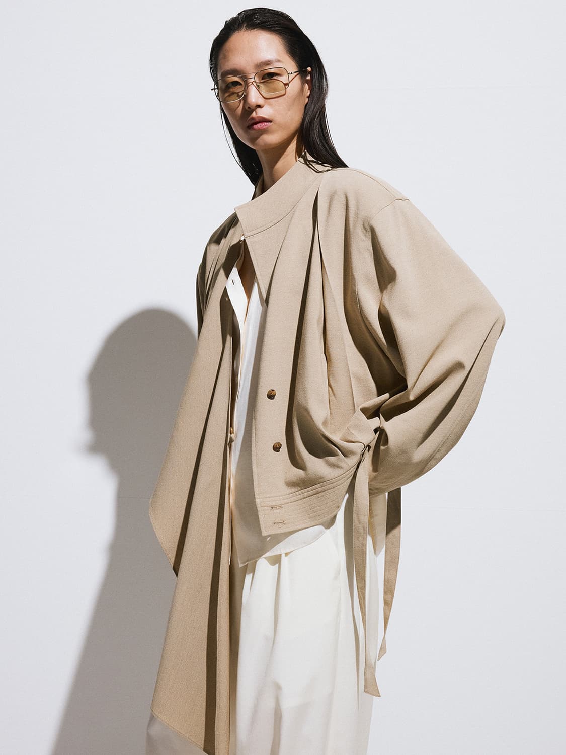 렉토 RECTO 드레이프 스카프 디테일 점퍼 자켓 다크 베이지 상품이미지2