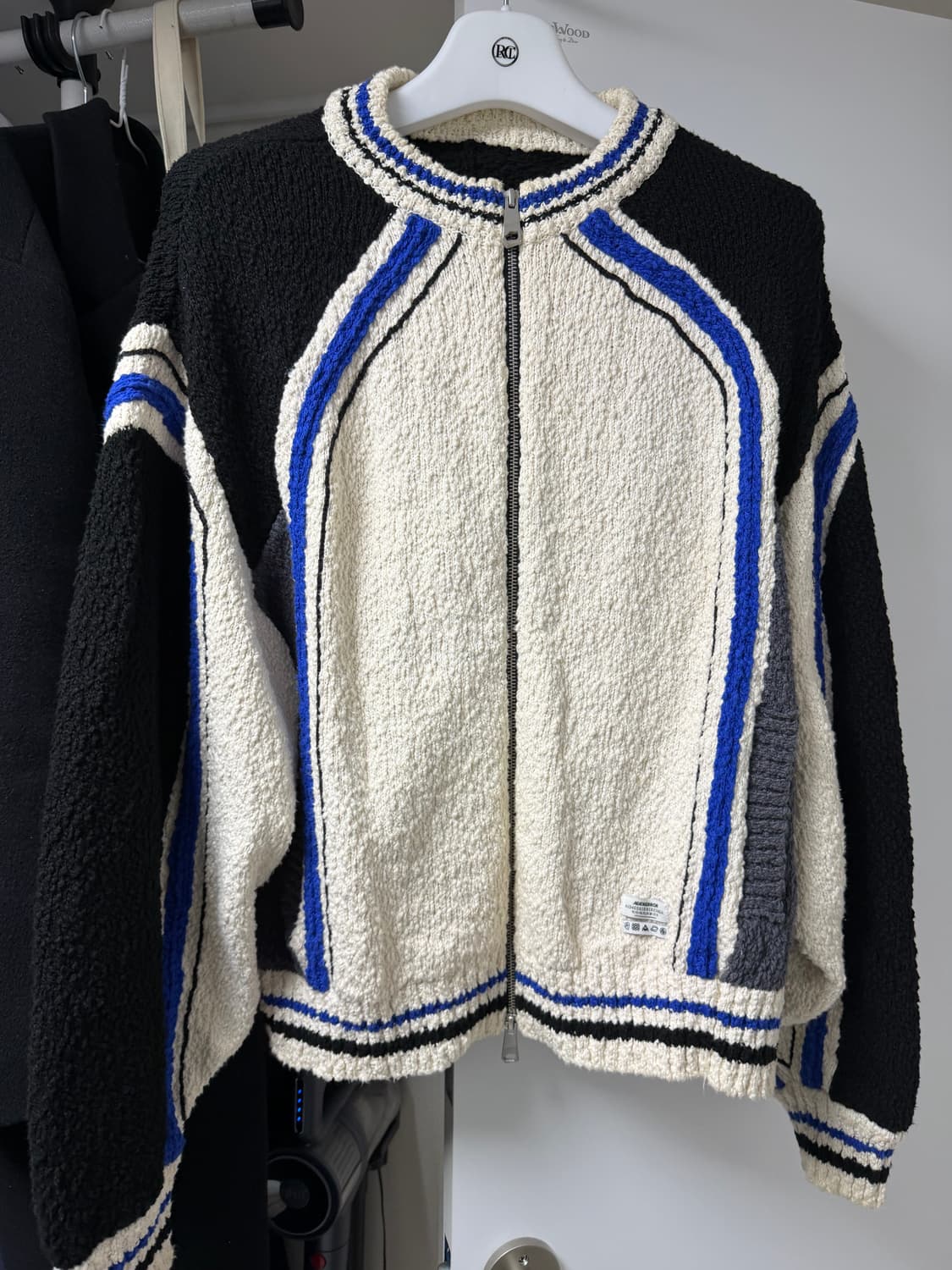 아더에러 상품이미지1