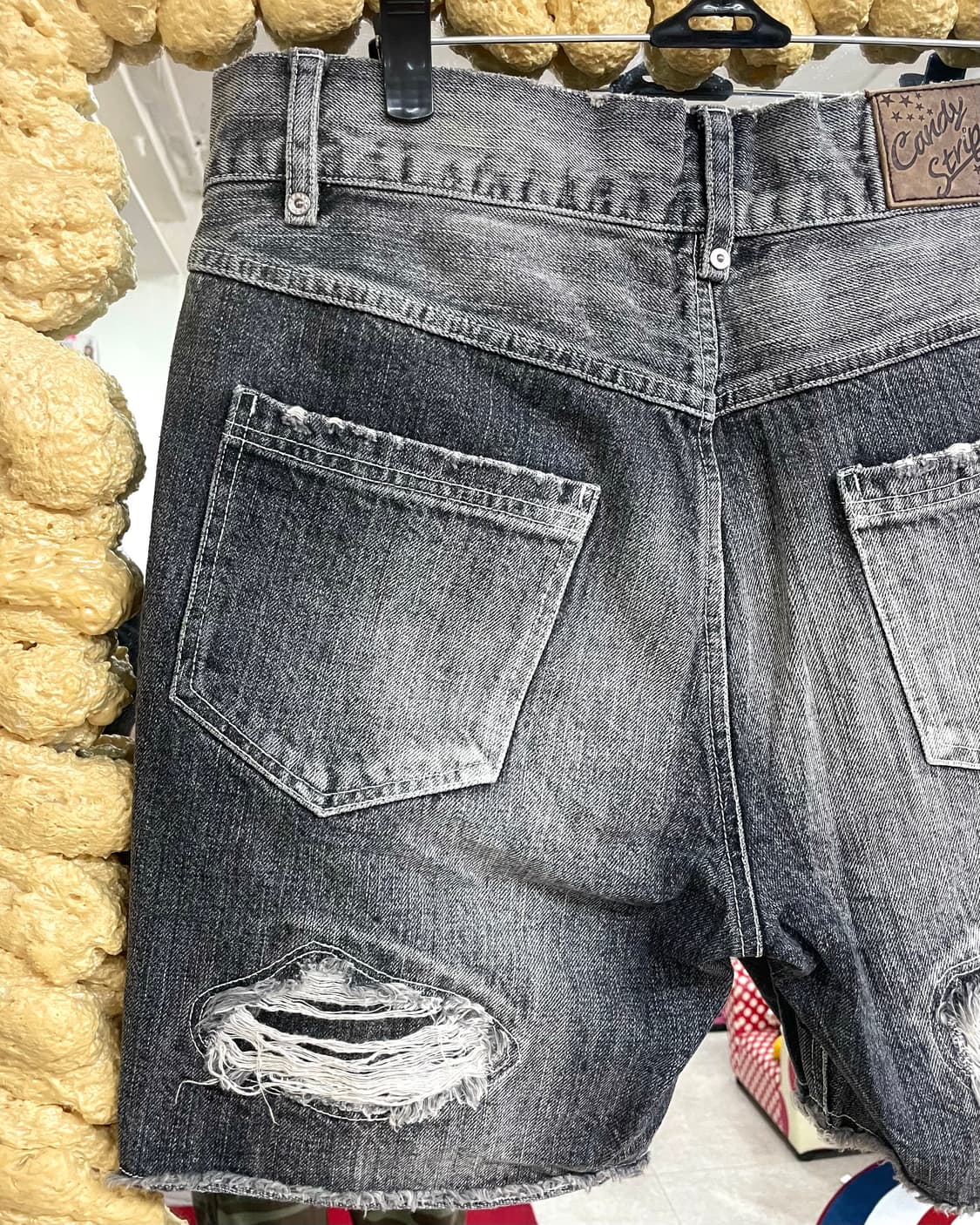 Unicorn heart damage denim shorts  상품이미지7