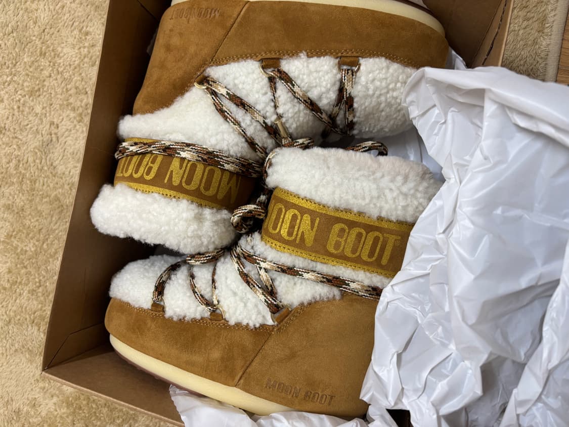 문부츠 로우시어링 오프화이트 컬러 (새상품) 상품이미지1