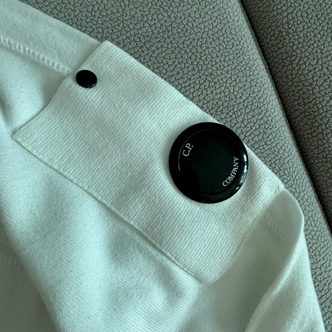 CP컴퍼니 니트 상품이미지2