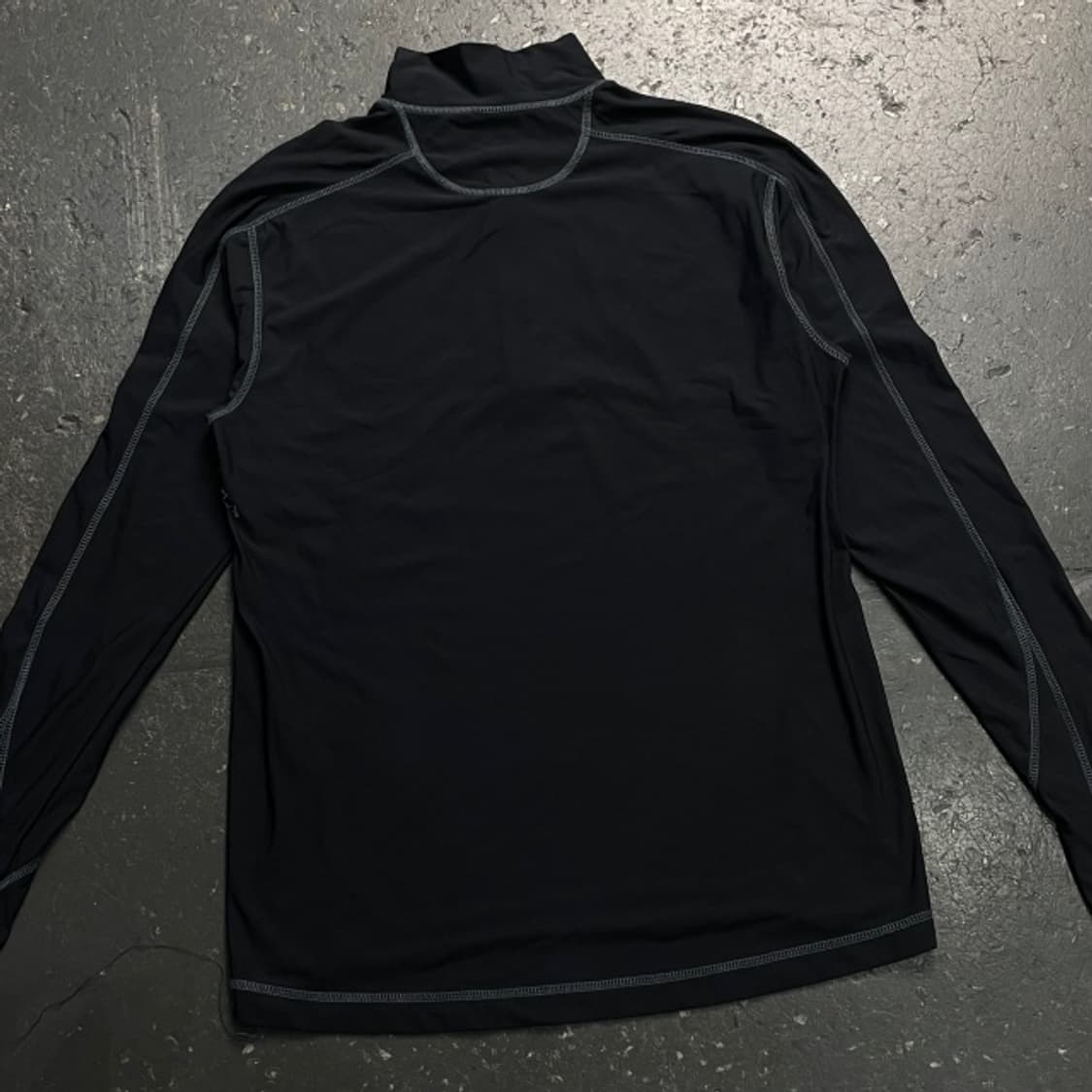 105 마무트 반집업 기능티 상품이미지6