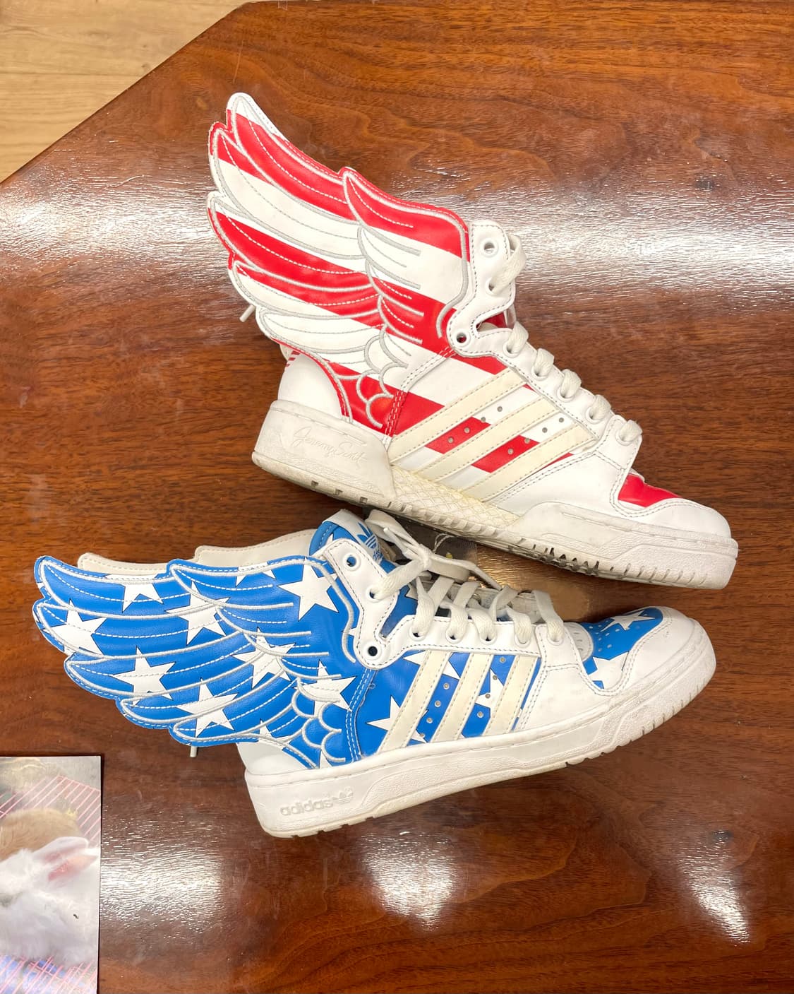 [225] 제레미스캇 아디다스 윙 성조기 스니커즈 상품이미지1