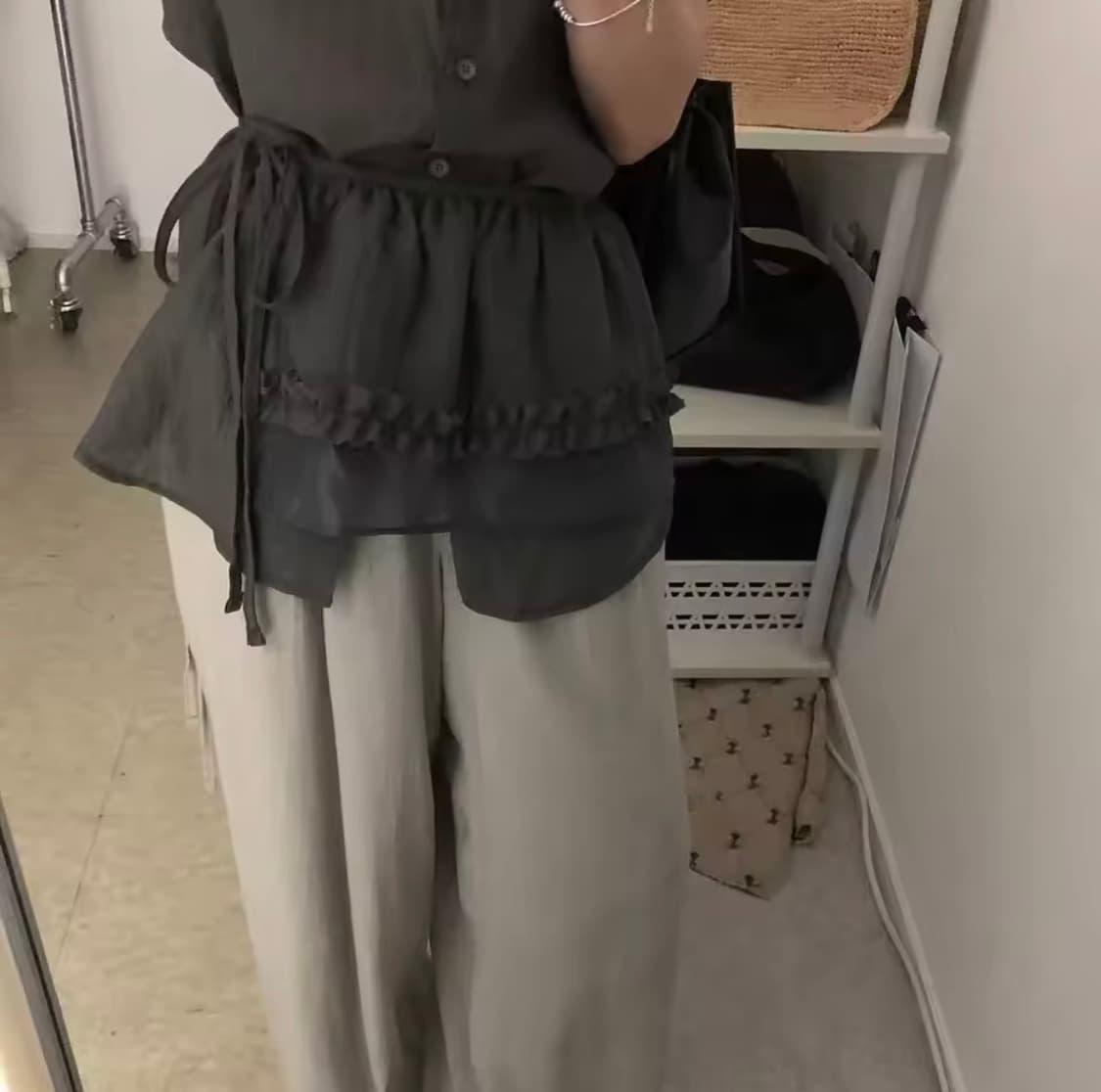 Strap frill belt shirt 상품이미지2