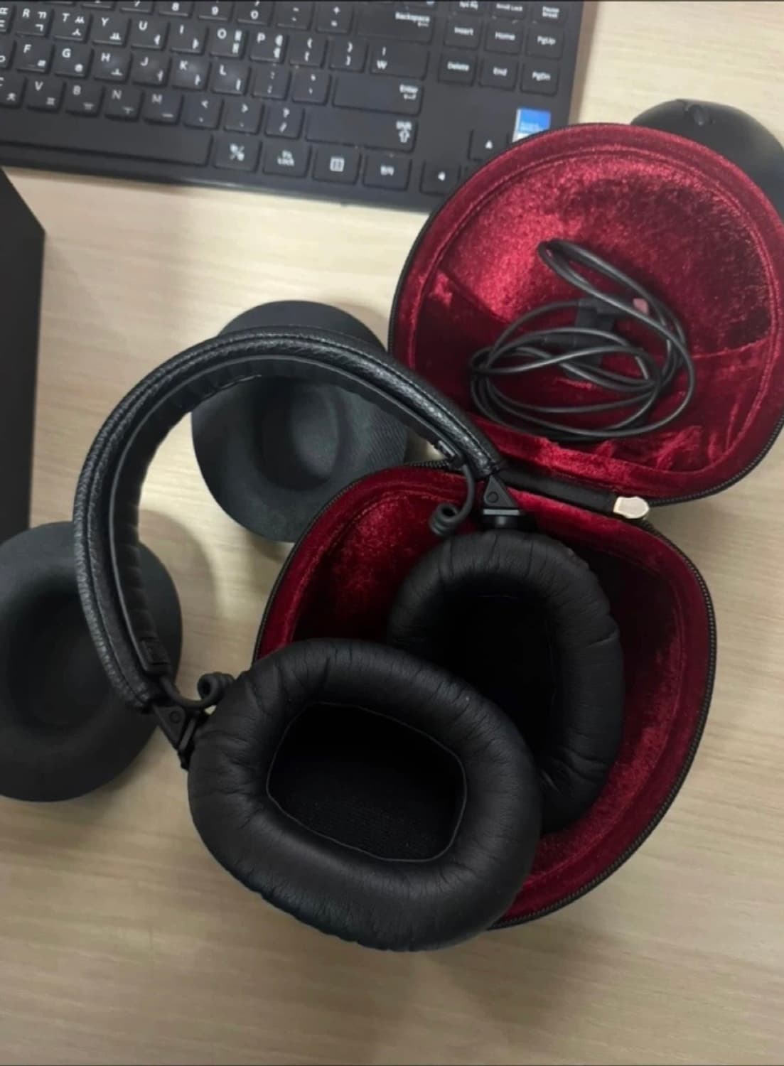 마샬 Monitor III A.N.C. 헤드폰 상품이미지2