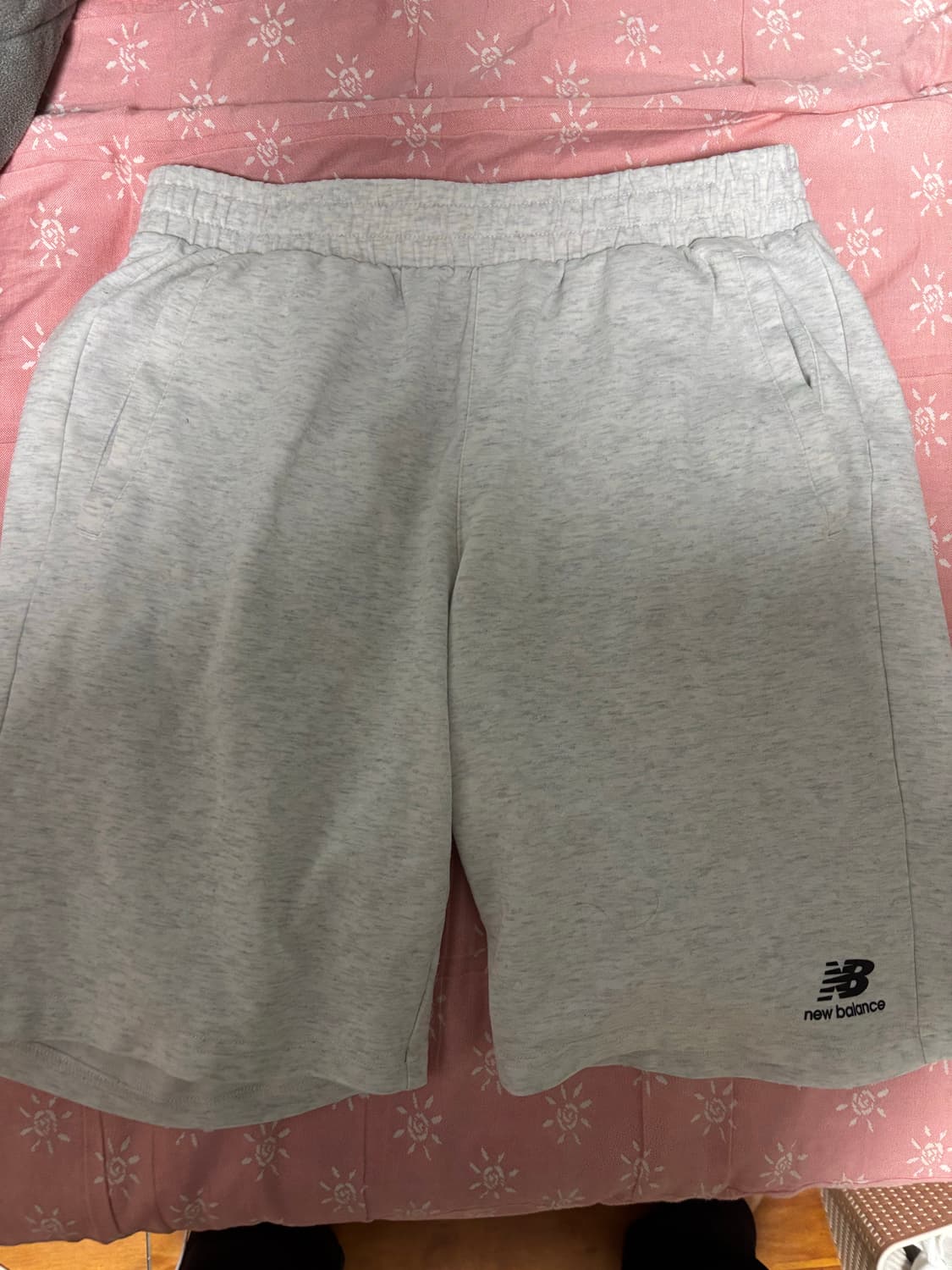뉴발란스 에센셜 반바지 M사이즈 실착1회 새상품급 판매 상품이미지5