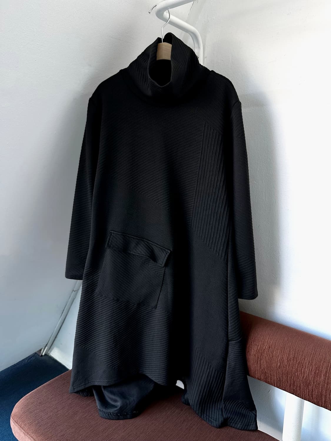 Design panel  highneck onepiece 상품이미지1