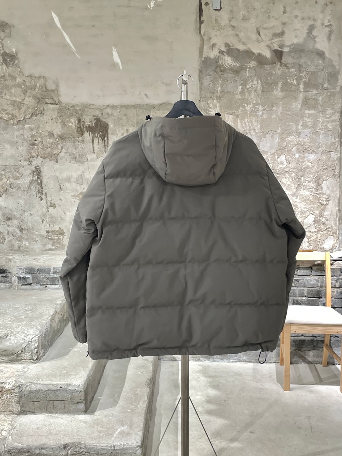 단톤 라이트 카키 덕 다운 패디드 자켓 상품이미지6