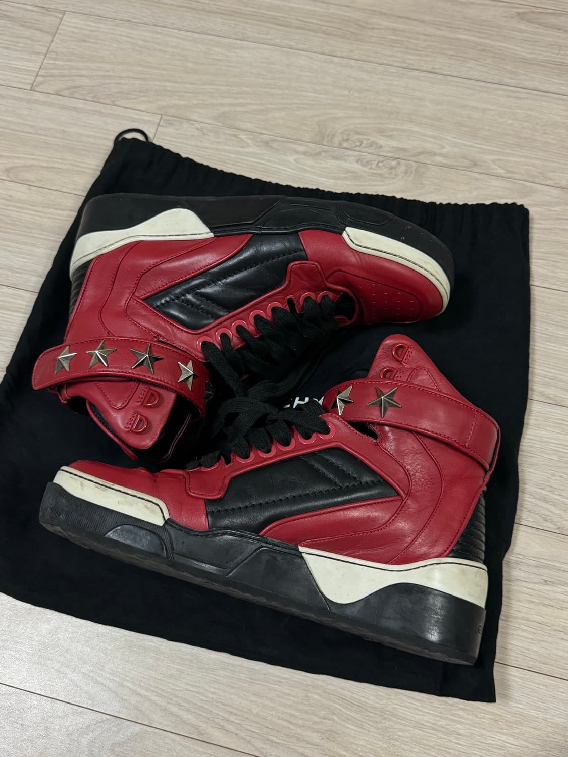 지방시 타이슨 41사이즈 상품이미지1