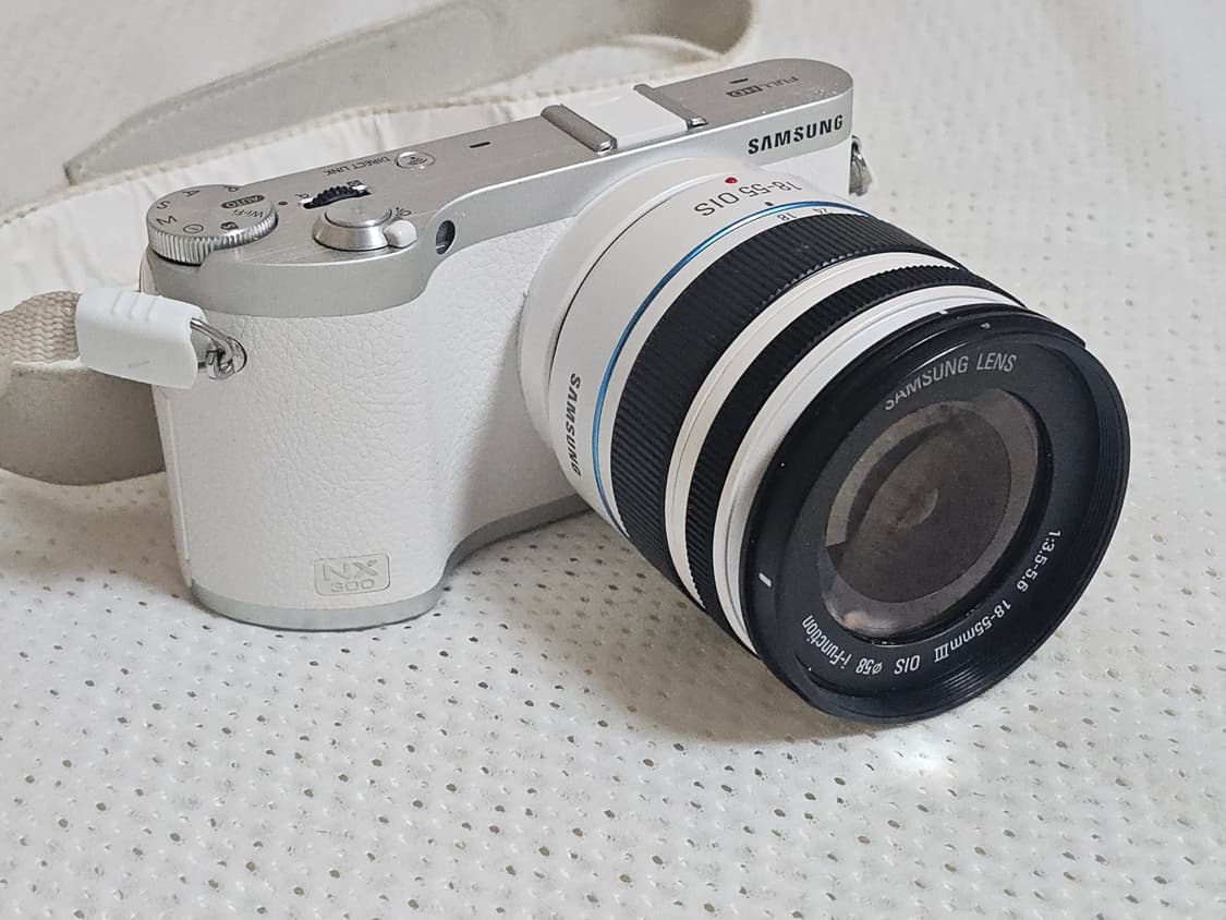 삼성 NX300 미러리스 카메라 상품이미지2