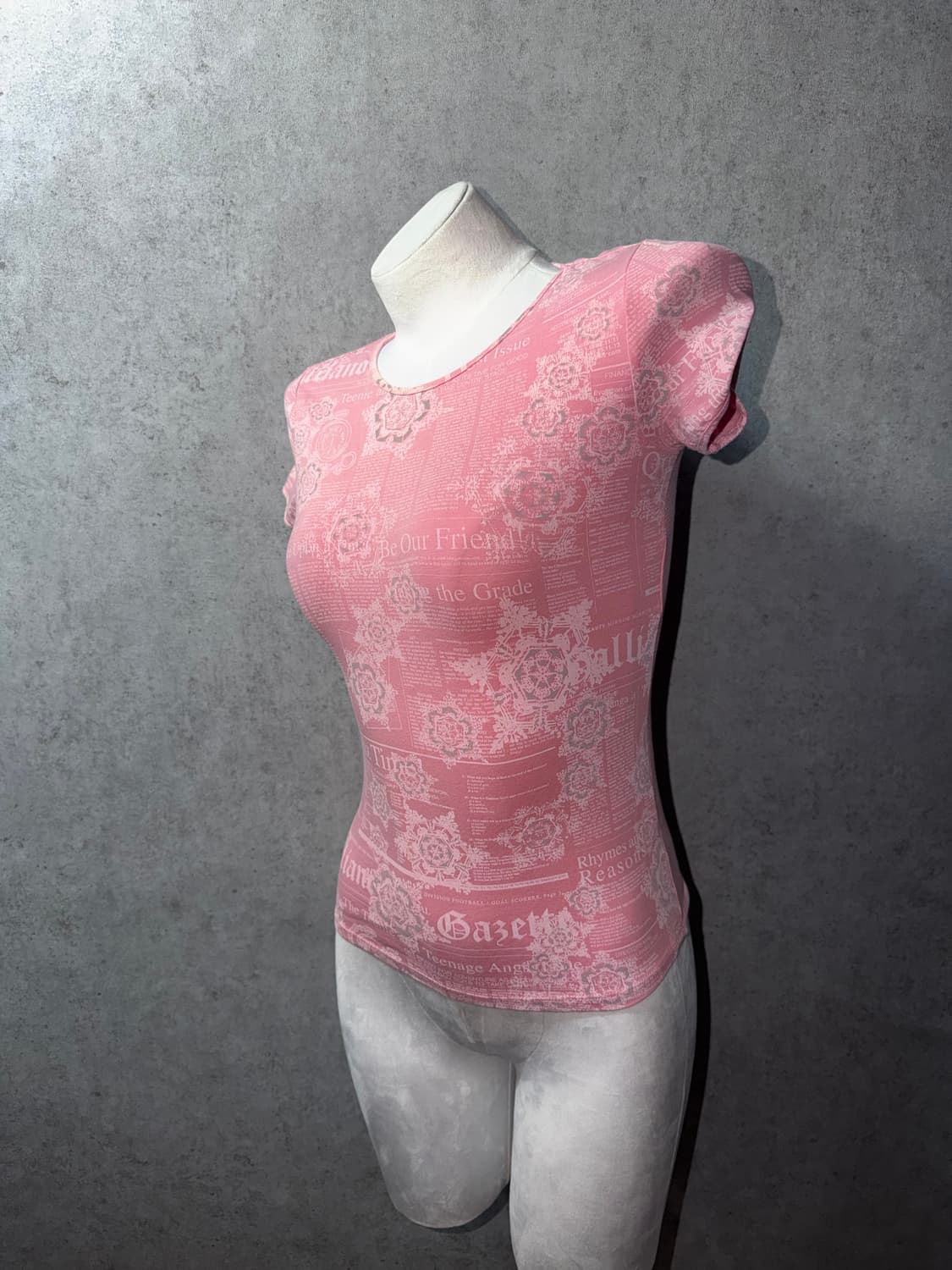 존 갈리아노 뉴스페이퍼 반팔 티셔츠 상품이미지7