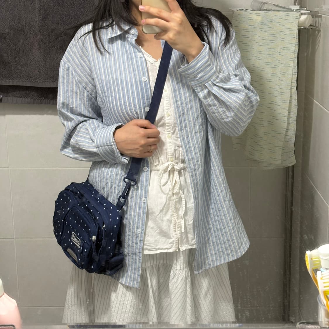 레어) 콜맨 도트 크로스백(네이비) 상품이미지2