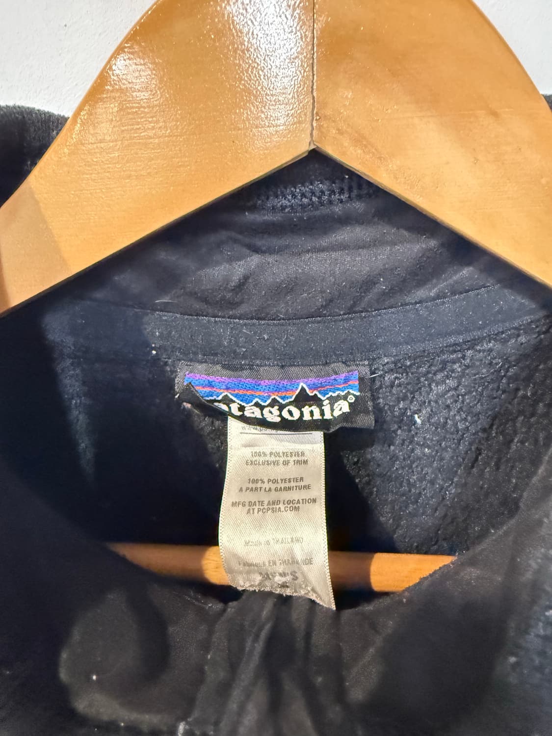 파타고니아 블랙 플리스 하프집업 상품이미지3