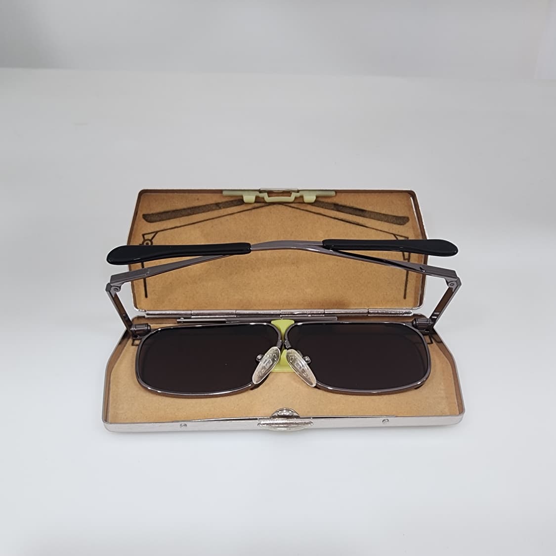 접는 선글라스 상품이미지3