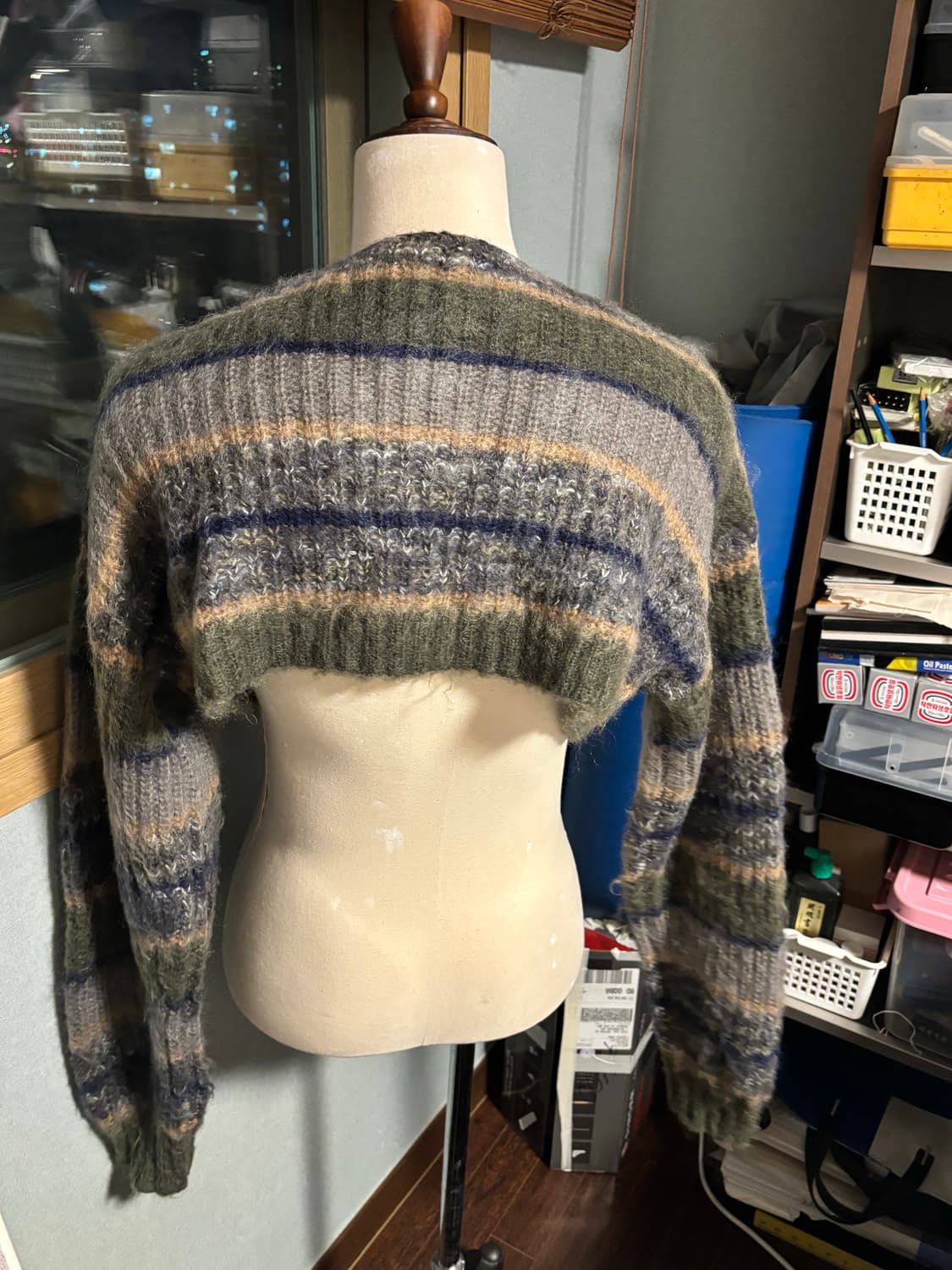 perverze 크롭 니트 상품이미지9