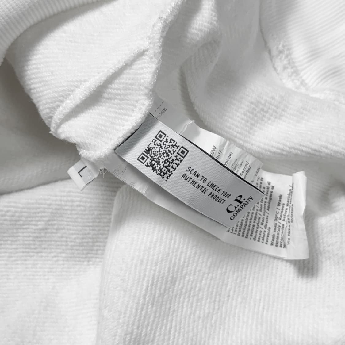 (L) C.P. Company 라이트 플리스 하프집업 스웻셔츠 화이트 상품이미지8