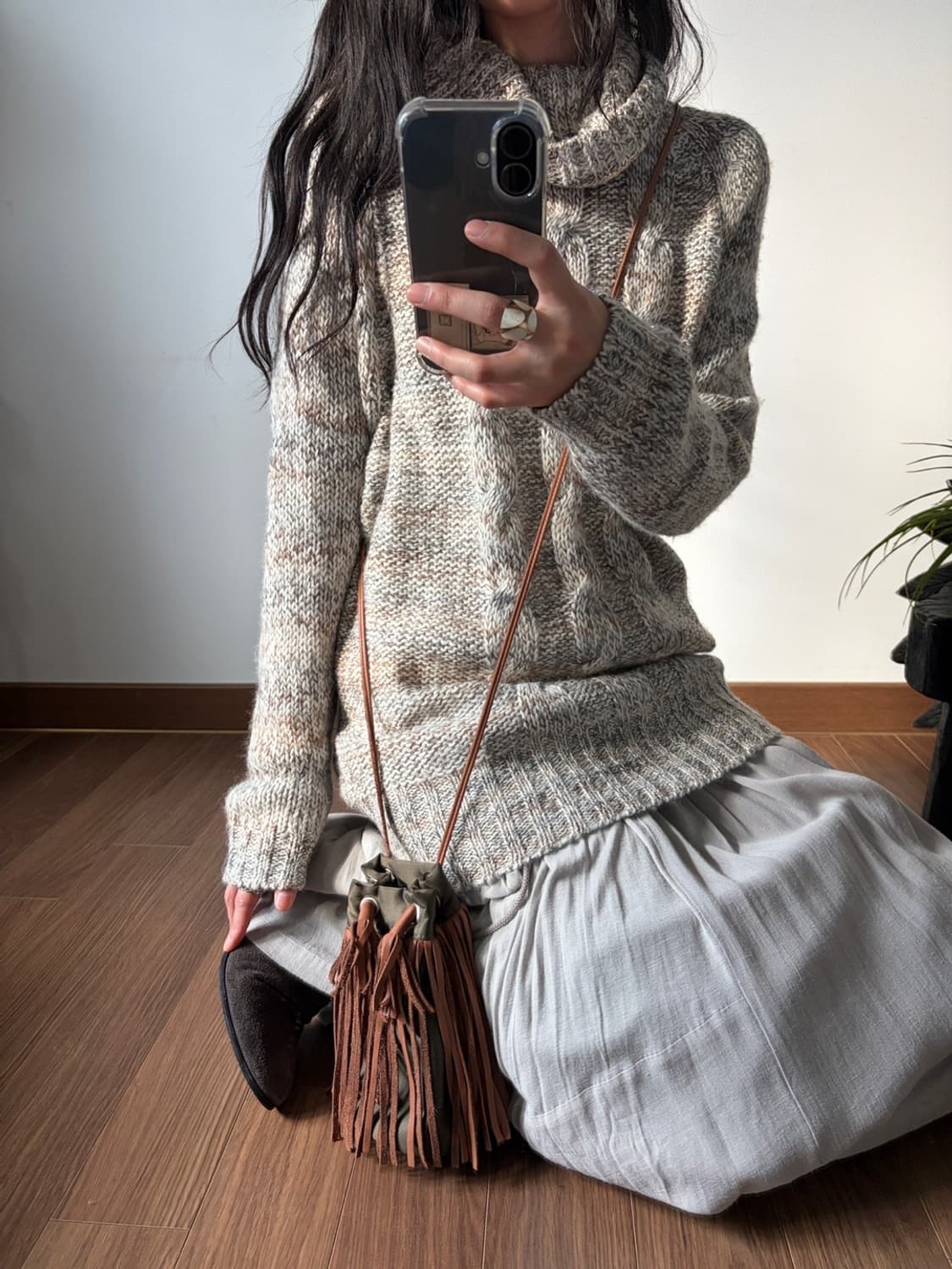 [hobo] cow leather fringe drawstring bag 상품이미지2