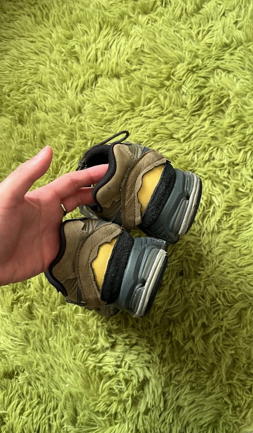 뉴발란스 2002R 프로텍션팩 다크모스 상품이미지4