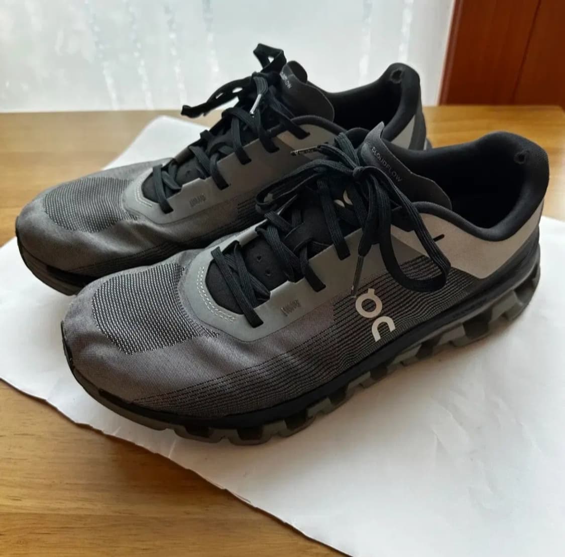 온러닝 클라우드플로우4 260 상품이미지1