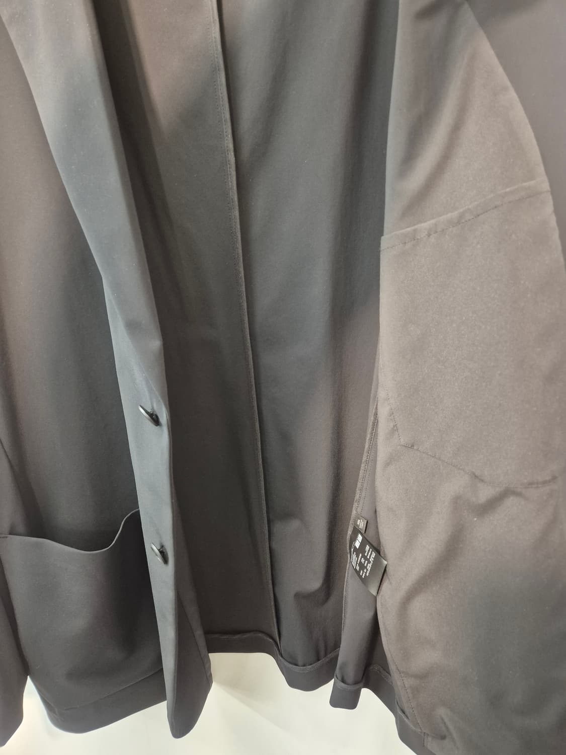 유니클로 남성용 블랙 블레이저  3XL
사이즈  상품이미지4