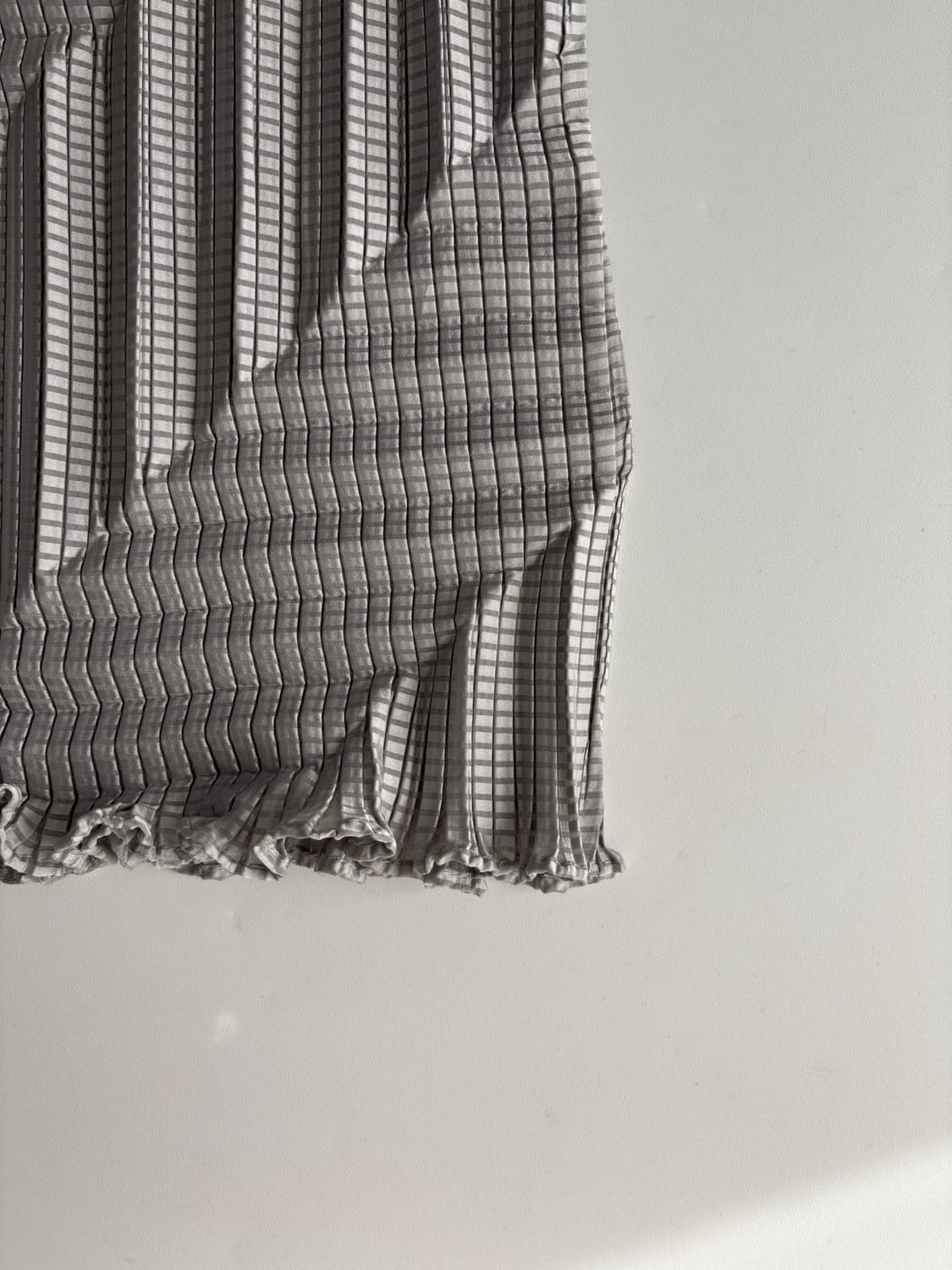 Issey Miyake 이세이미야케 그레이 플리츠 슬리브리스 상품이미지6