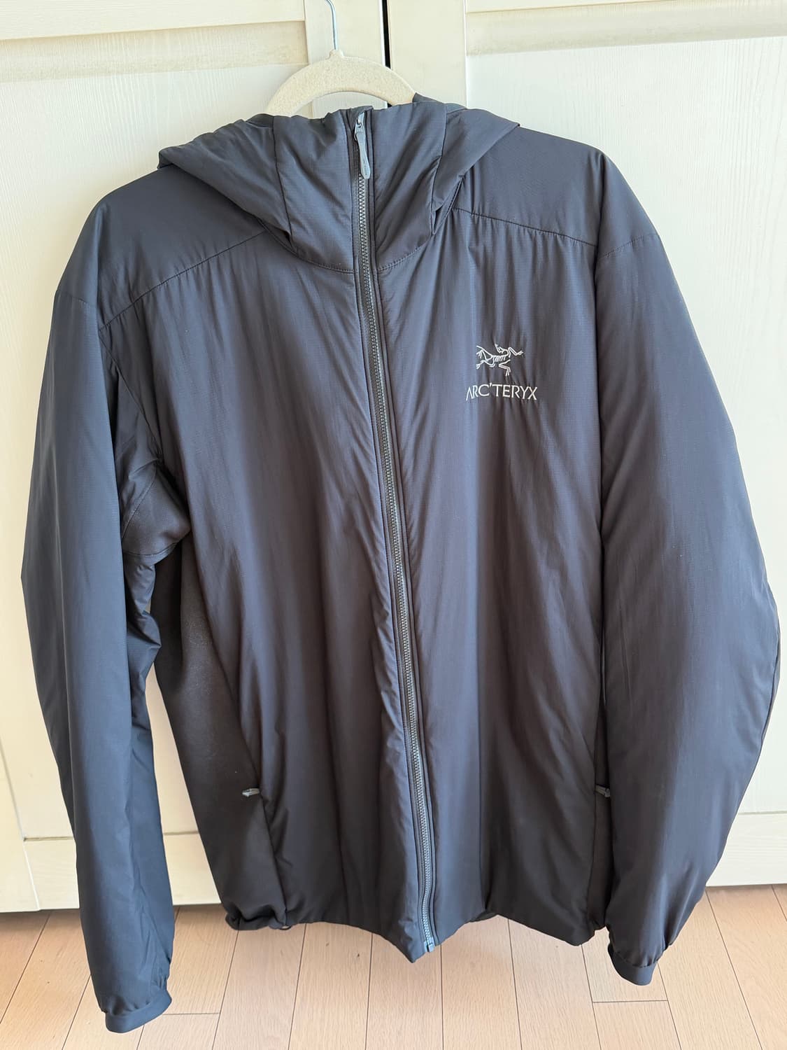 아크테릭스 아톰 LT 후디 블랙 상품이미지1