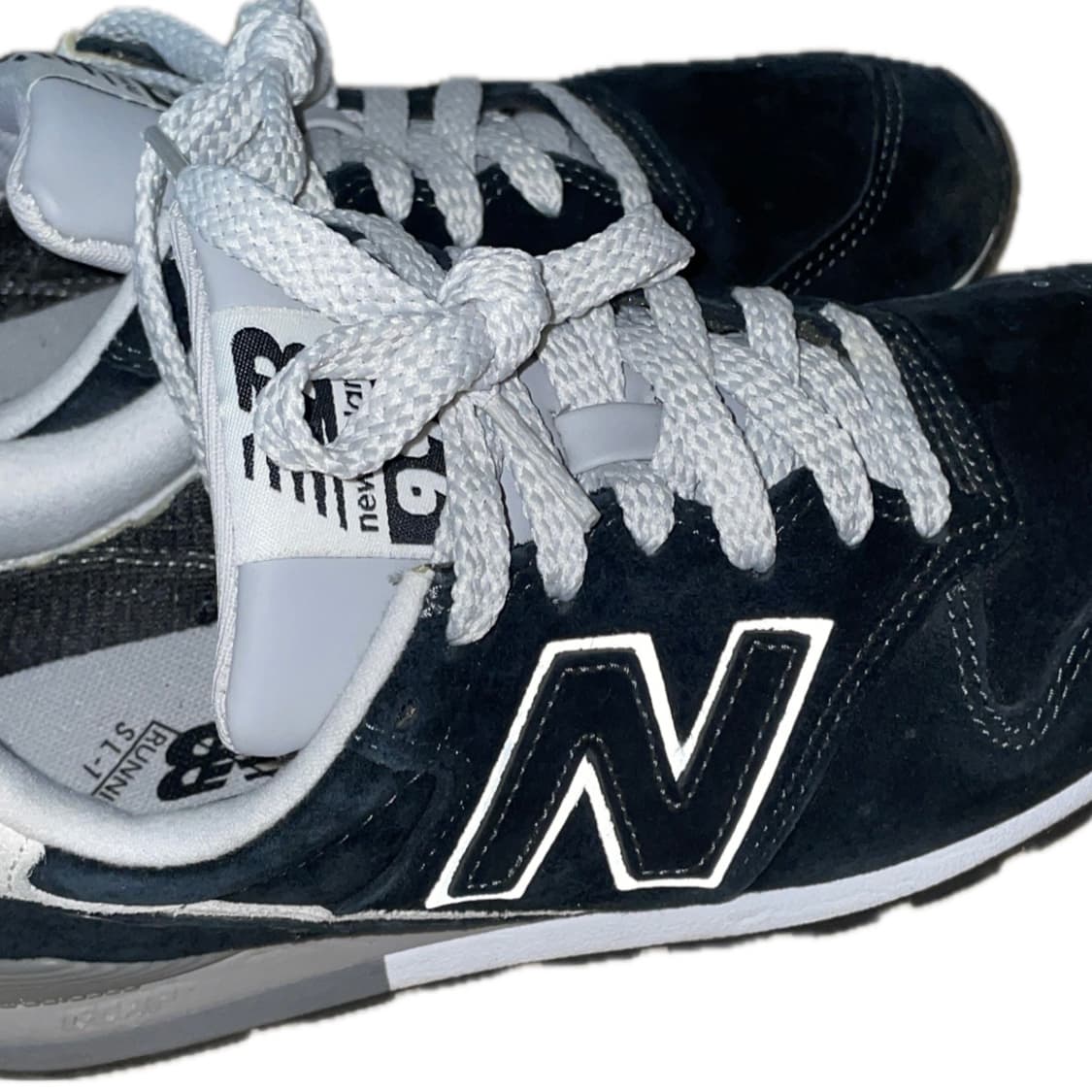 뉴발란스 996 네이비 스웨이드 상품이미지2
