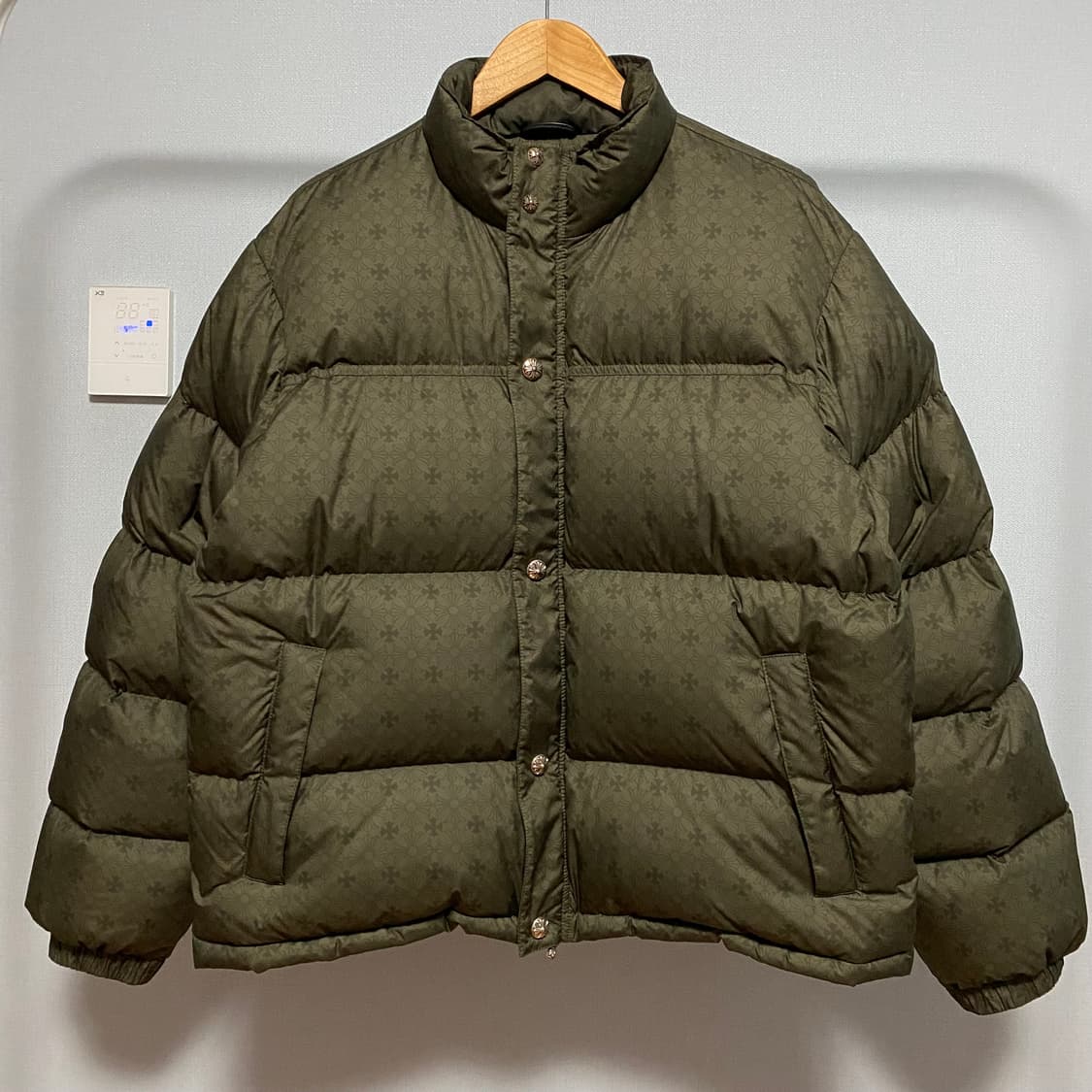 [L] 크롬하츠 STIFF V2 푸퍼 패딩 올리브 상품이미지1