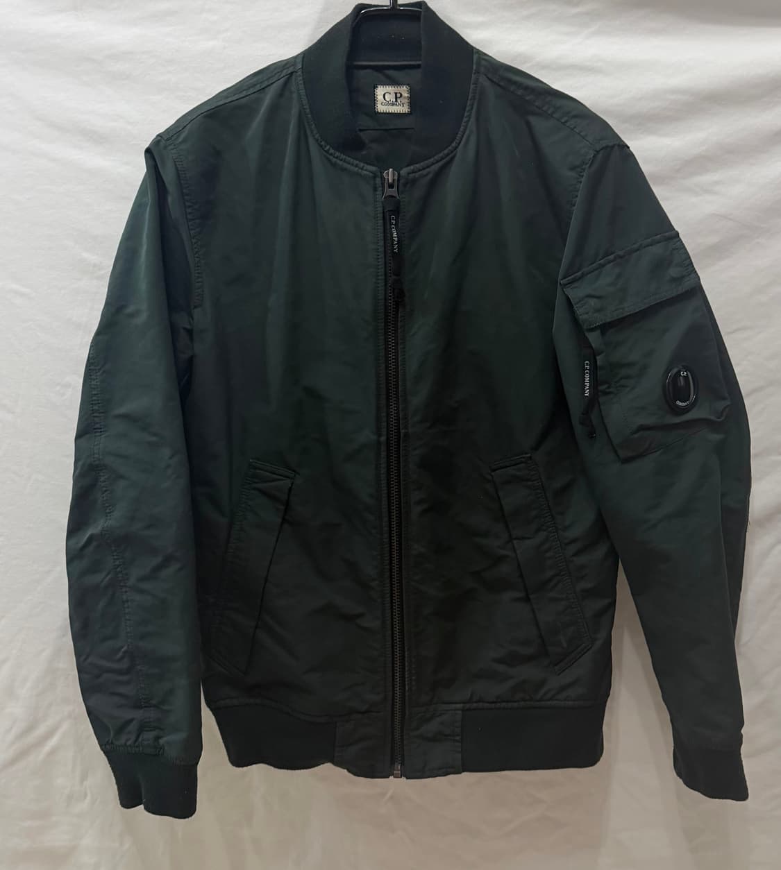 Cp컴퍼니 봄버 ma-1 상품이미지1