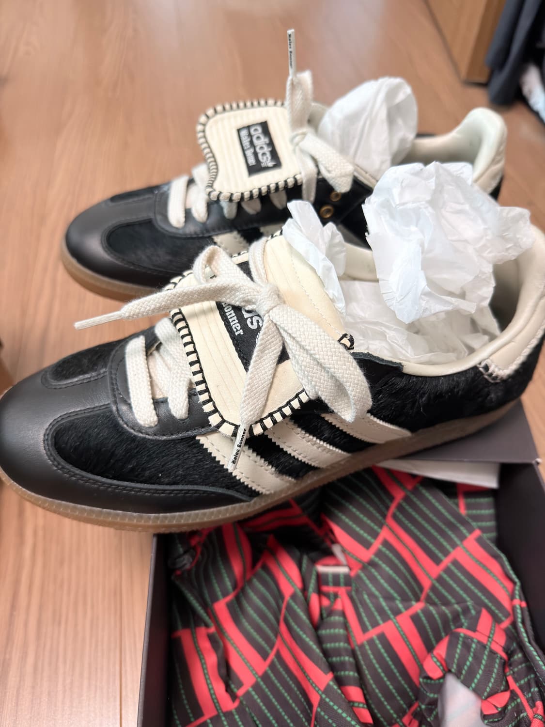 아디다스 삼바 웨일스 보너 포니 터널 삼바 코어블랙 상품이미지2