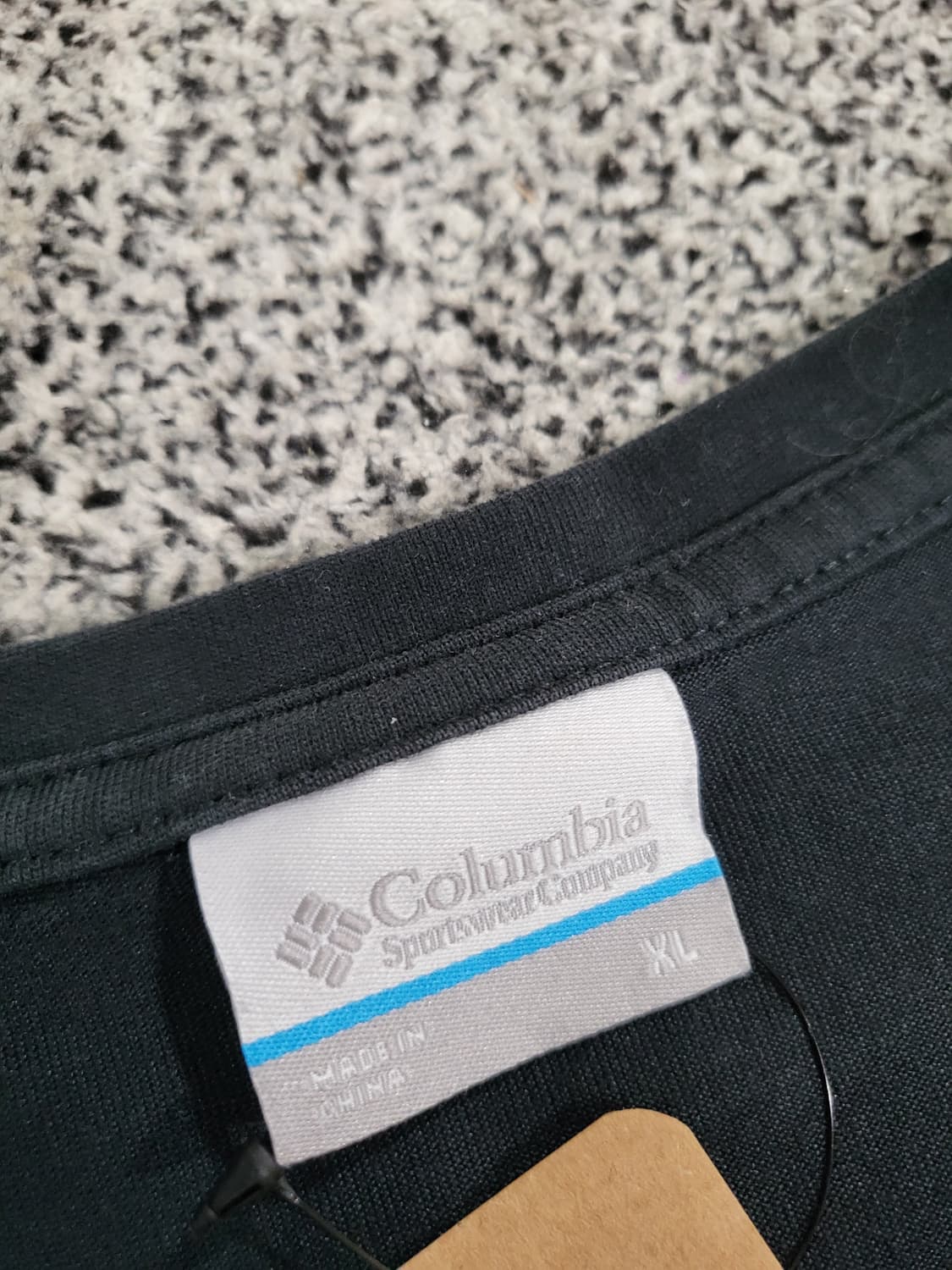 Columbia 블랙 반팔 티셔츠 상품이미지3