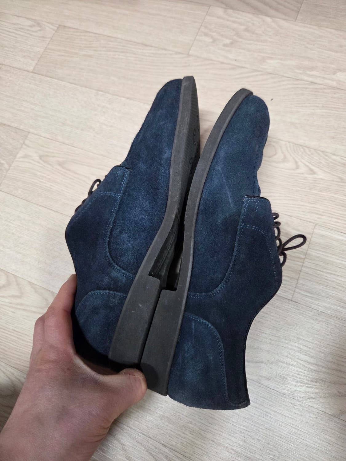 볼료네제 네이비 스웨이드 u팁 구두  상품이미지4