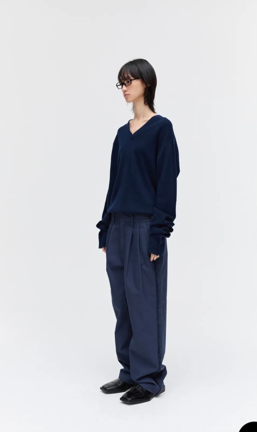 플리즈프로젝트 버튼 슬리브 브이넥 니트, 네이비 상품이미지2