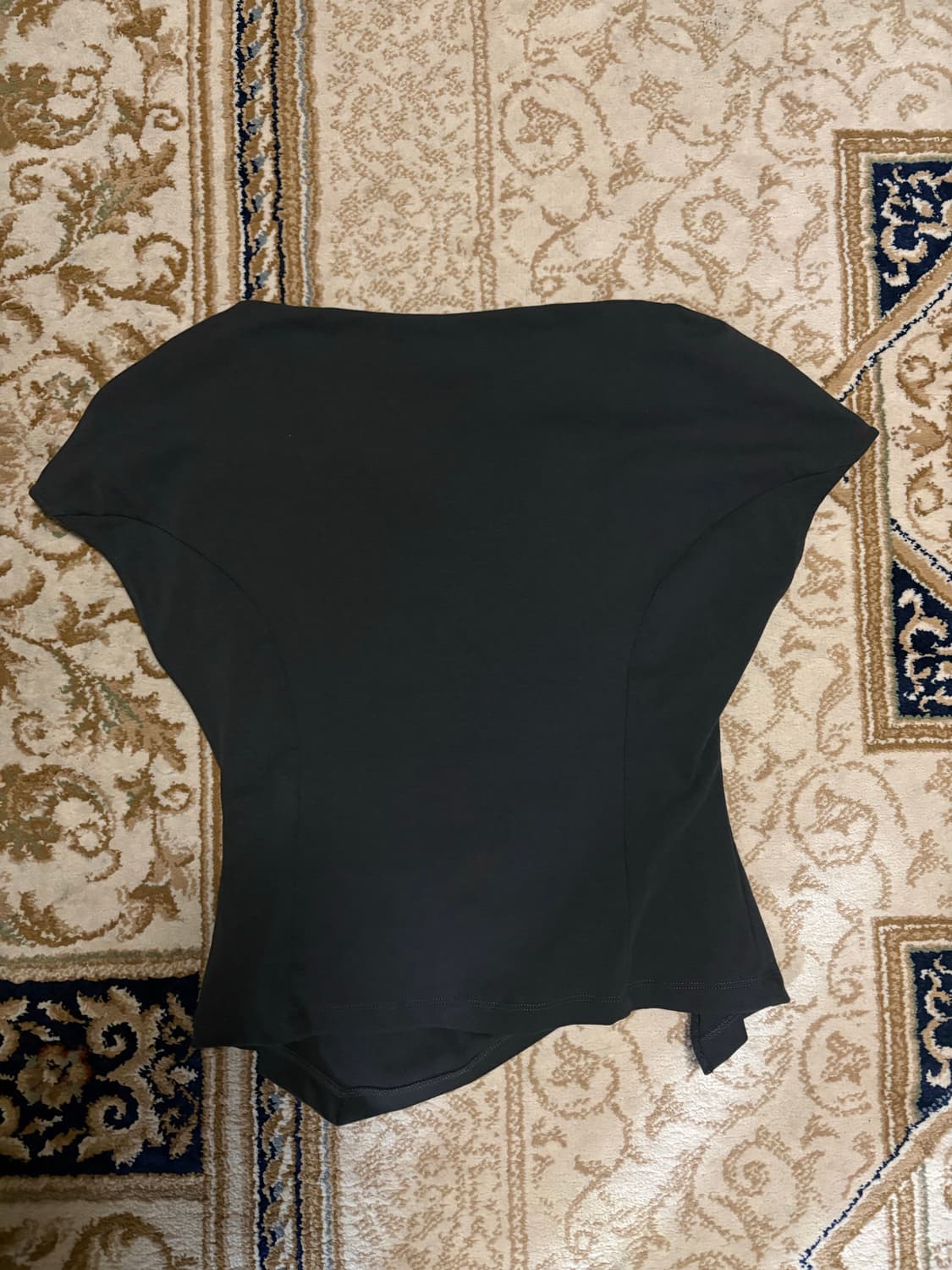 아틀리에나인 론드 턱 트위스트 블라우스  상품이미지5